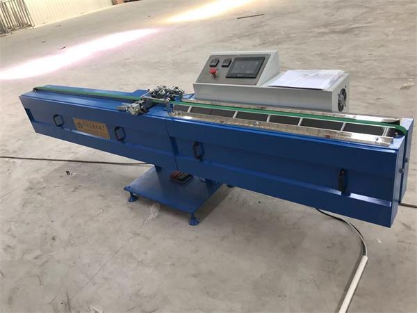 丁基膠涂布機(jī)設(shè)備特點(diǎn):